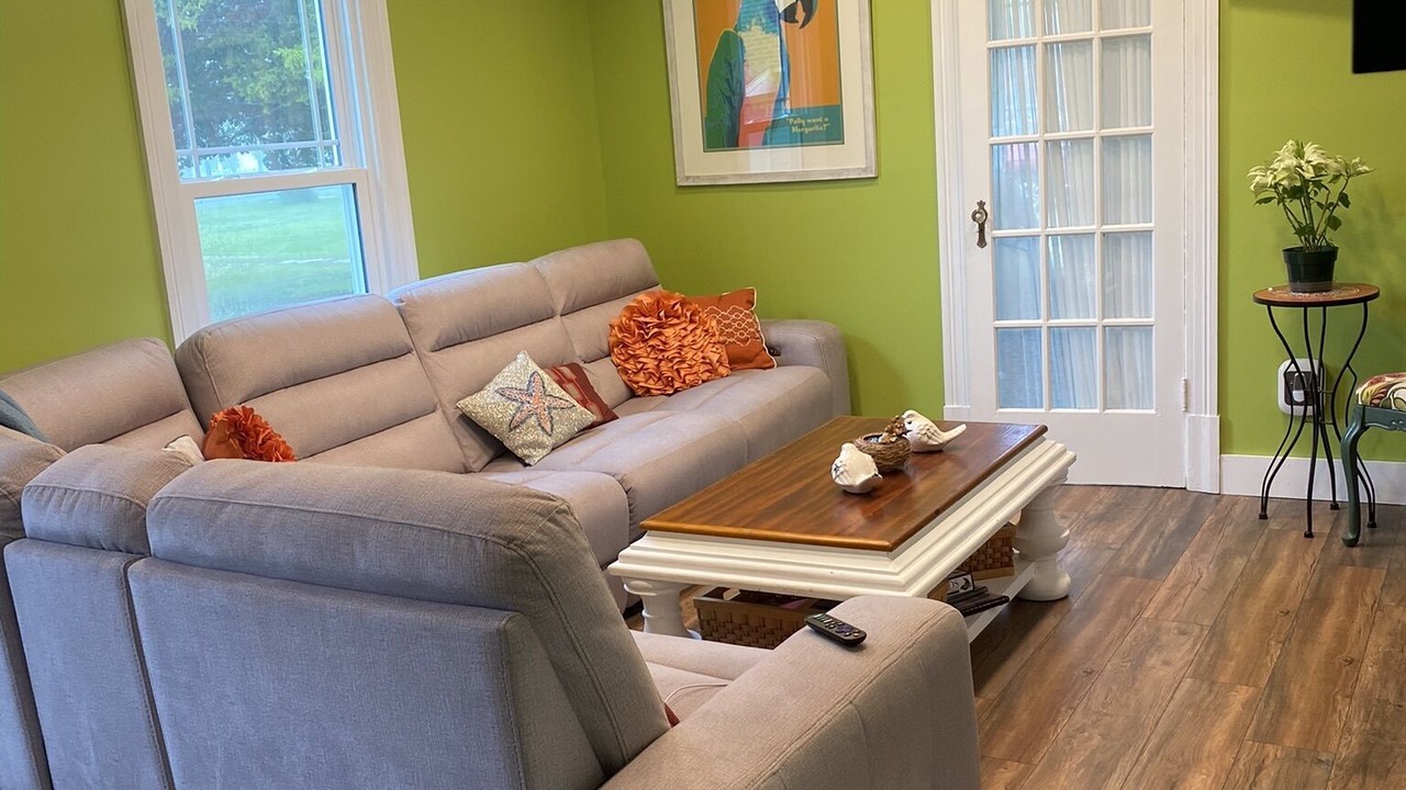 Photo of Livingroom in Kings Creek Landing