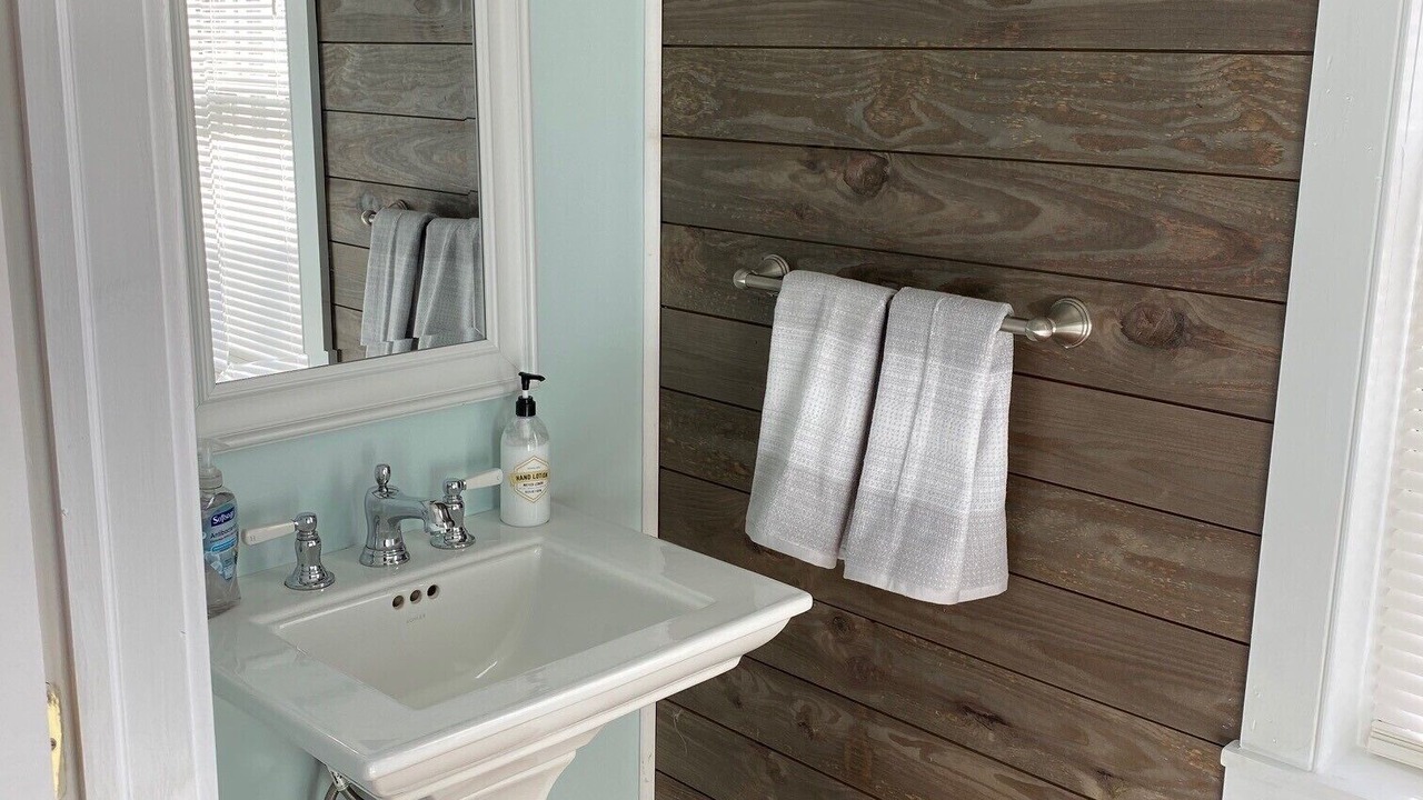Photo of Bathroom in Cooperstown