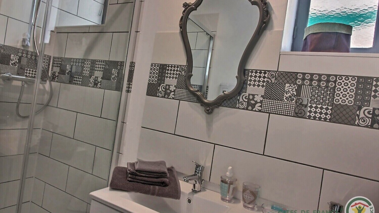 Photo of Bathroom in Saint-Michel-en-Greve