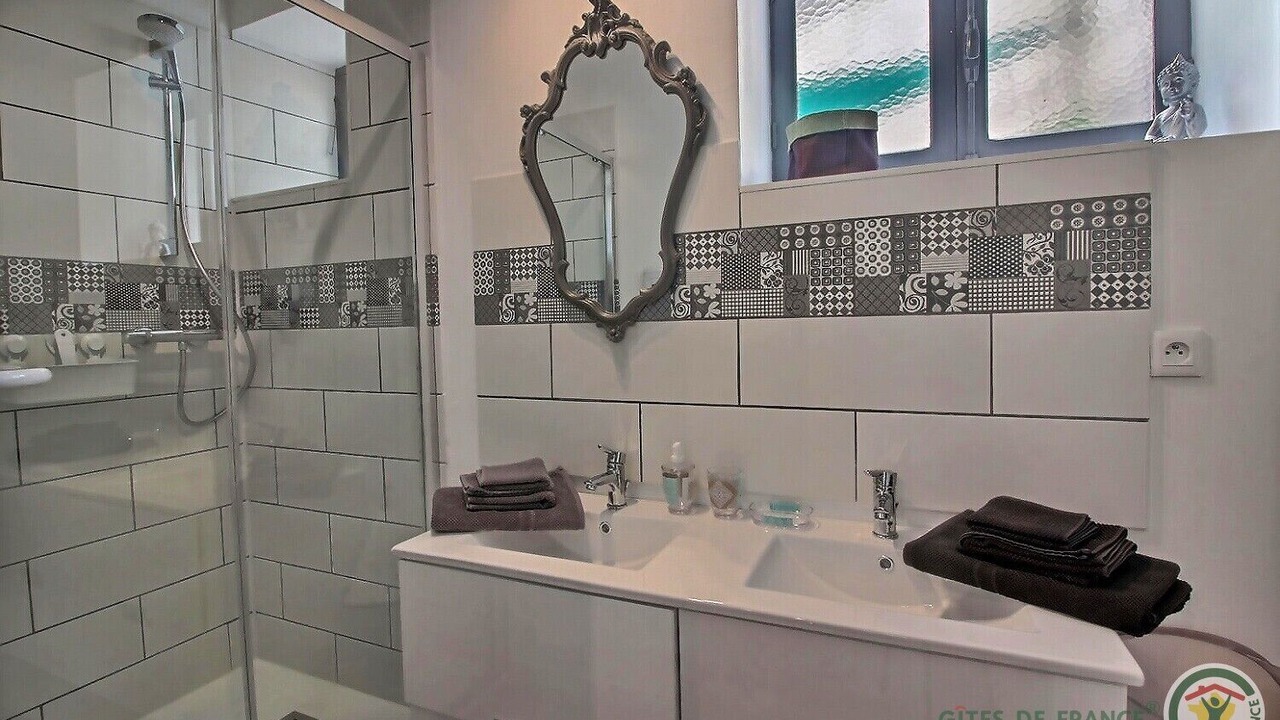 Photo of Bathroom in Saint-Michel-en-Greve
