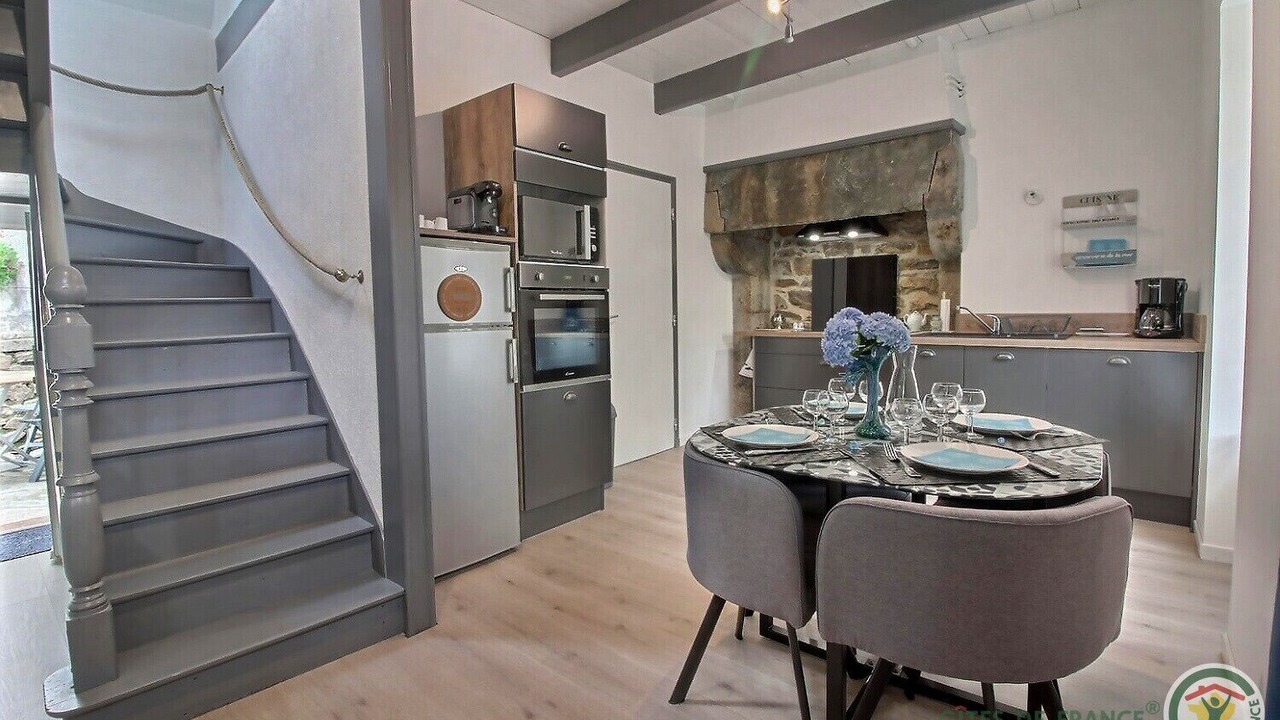 Photo of Kitchen in Saint-Michel-en-Greve