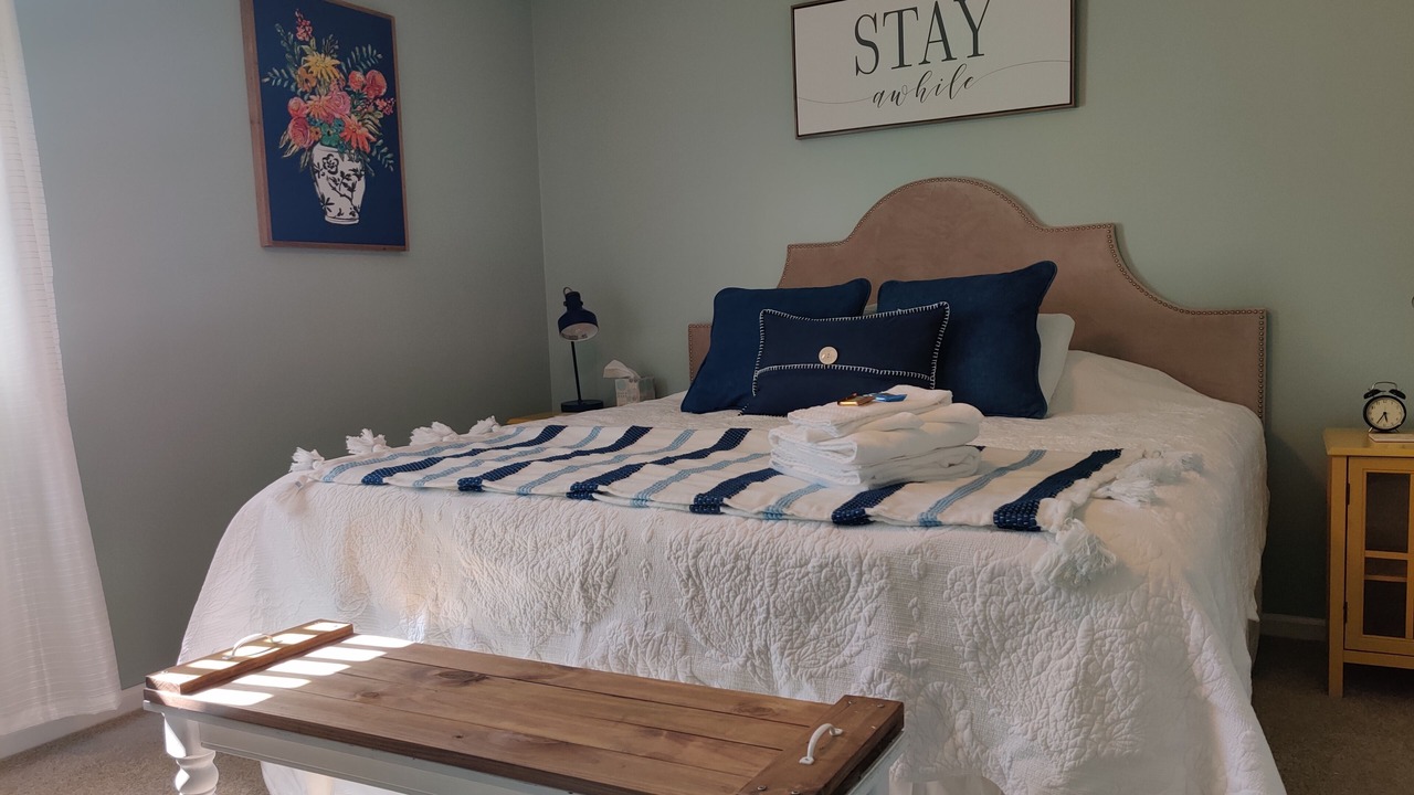 Photo of Bedroom in Lakeside