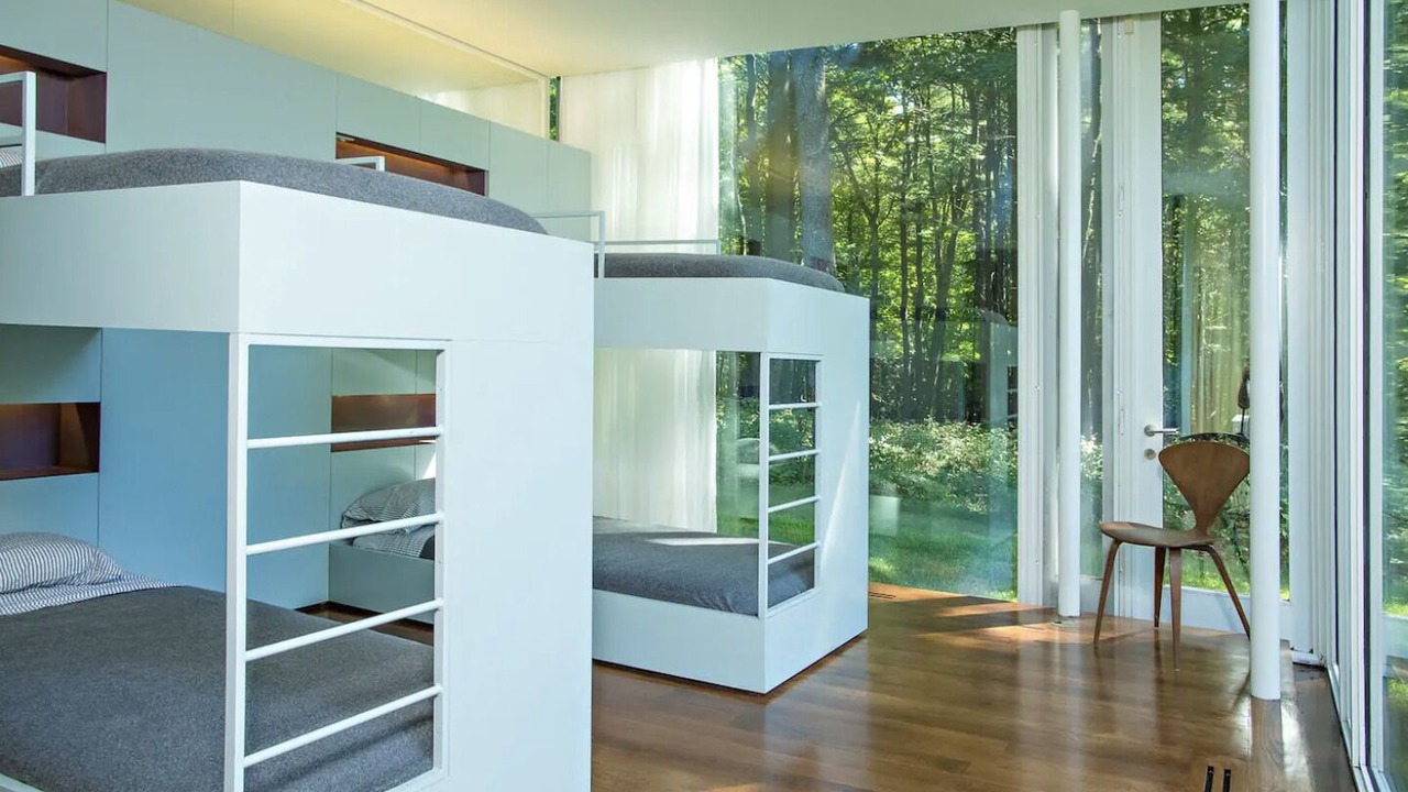Photo of Bedroom in Hollowville