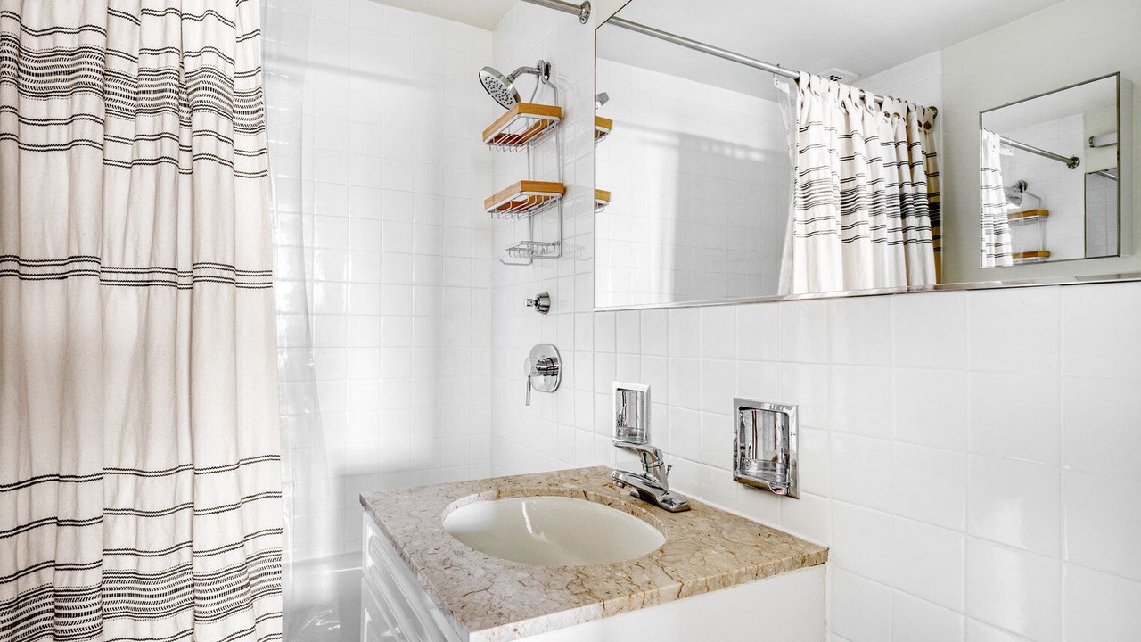 Photo of Bathroom in Prudential - St. Botolph