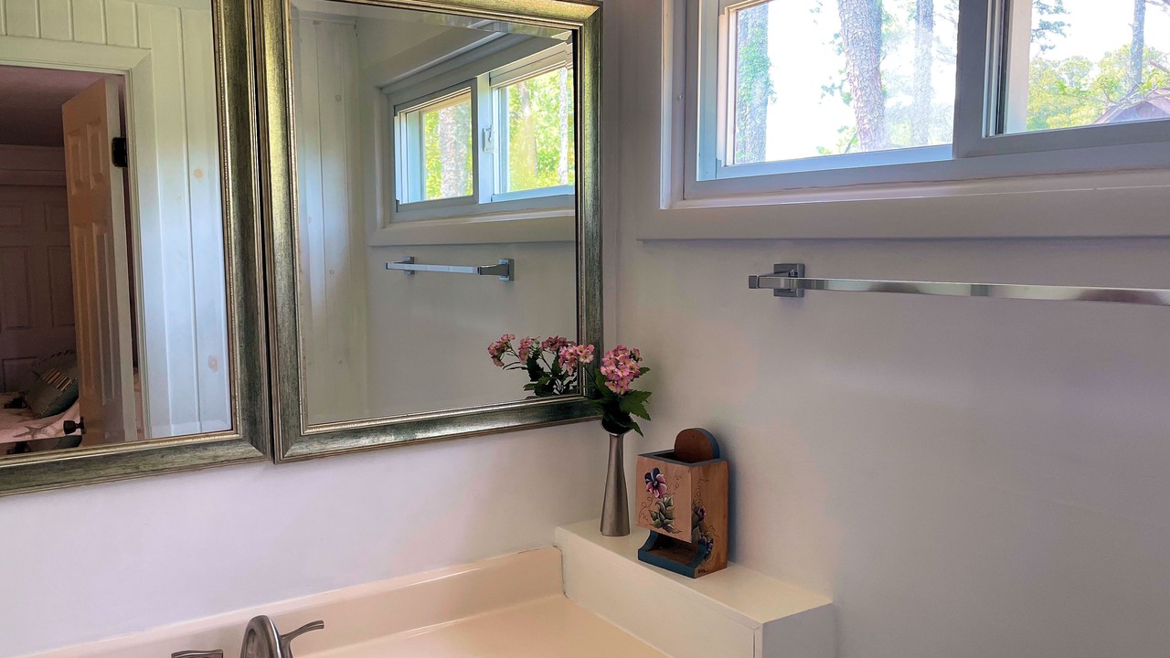 Photo of Bathroom in Piney Island