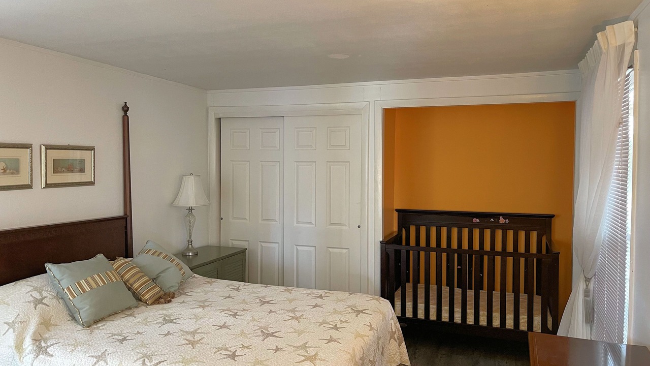 Photo of Bedroom in Piney Island