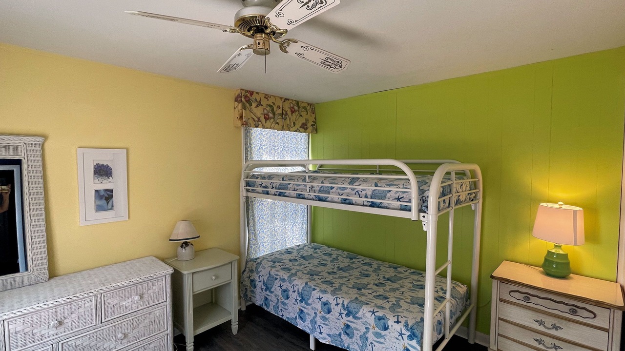 Photo of Bedroom in Piney Island