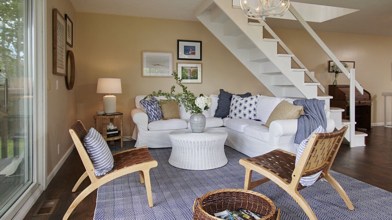 Photo of Livingroom in Skaneateles