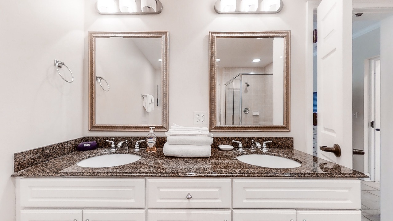 Photo of Bathroom in Fernandina Beach