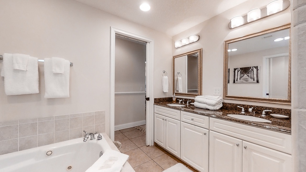 Photo of Bathroom in Fernandina Beach