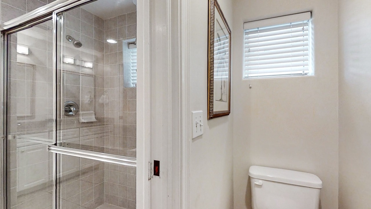 Photo of Bathroom in Fernandina Beach