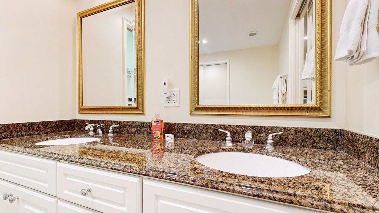 Photo of Bathroom in Fernandina Beach