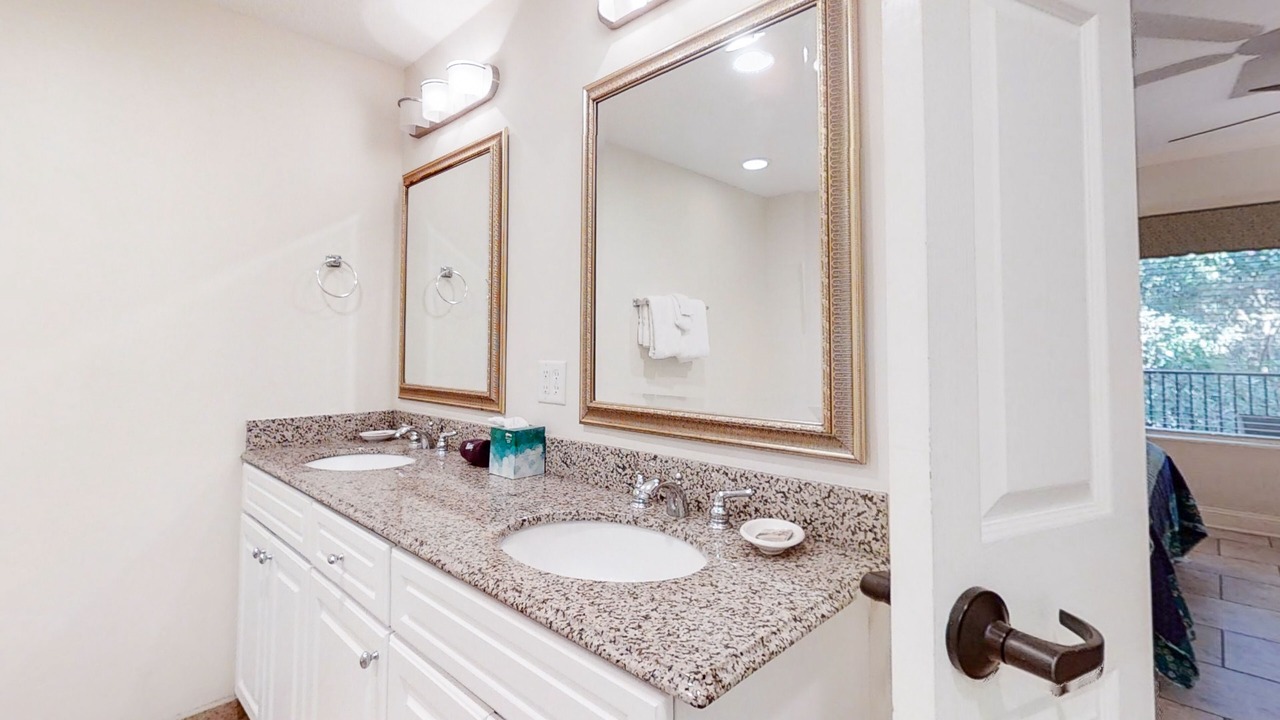 Photo of Bathroom in Fernandina Beach