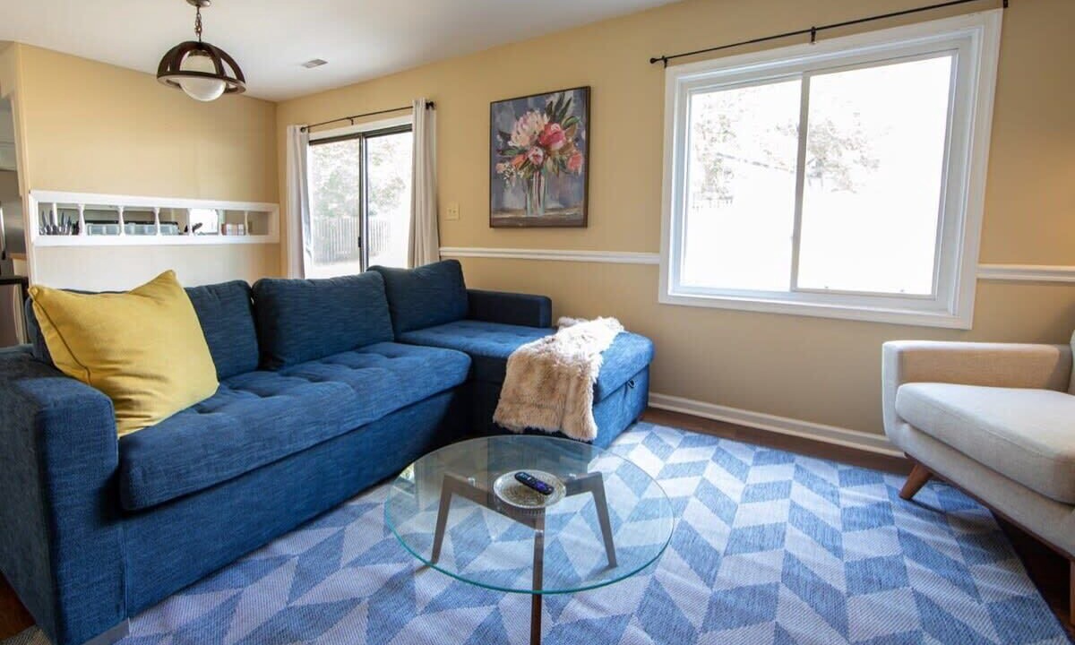 Photo of Livingroom in North Newport News