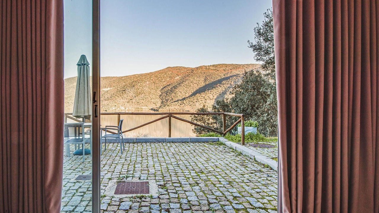 Photo of Bedroom in Freixo de Espada a Cinta