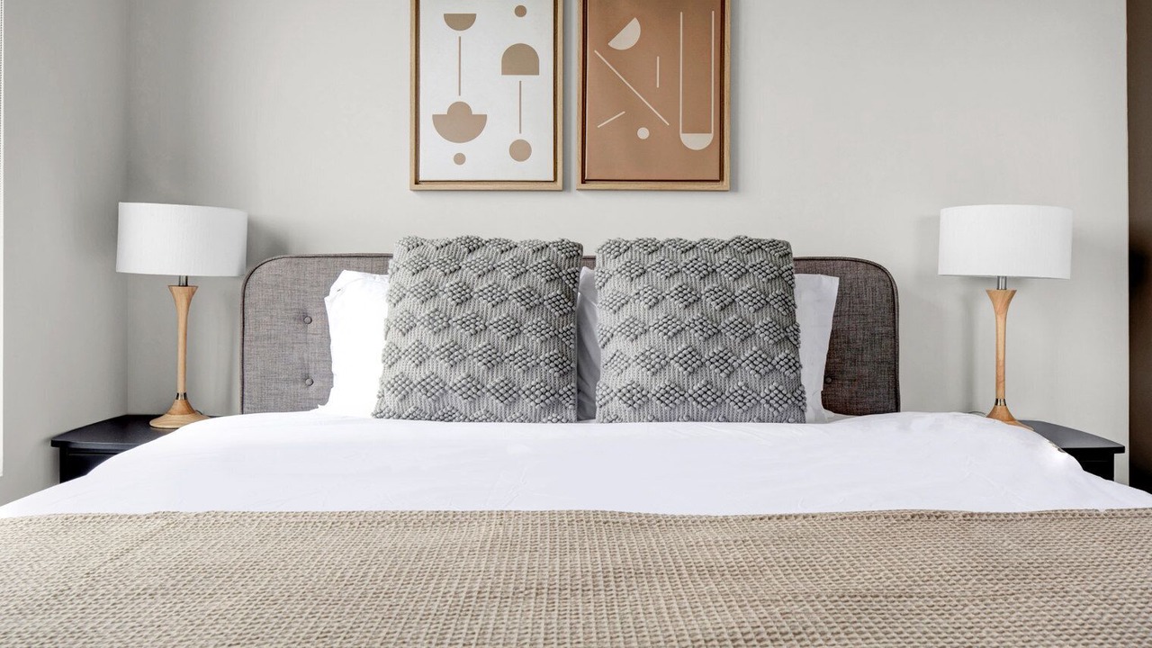 Photo of Bedroom in Theatre District