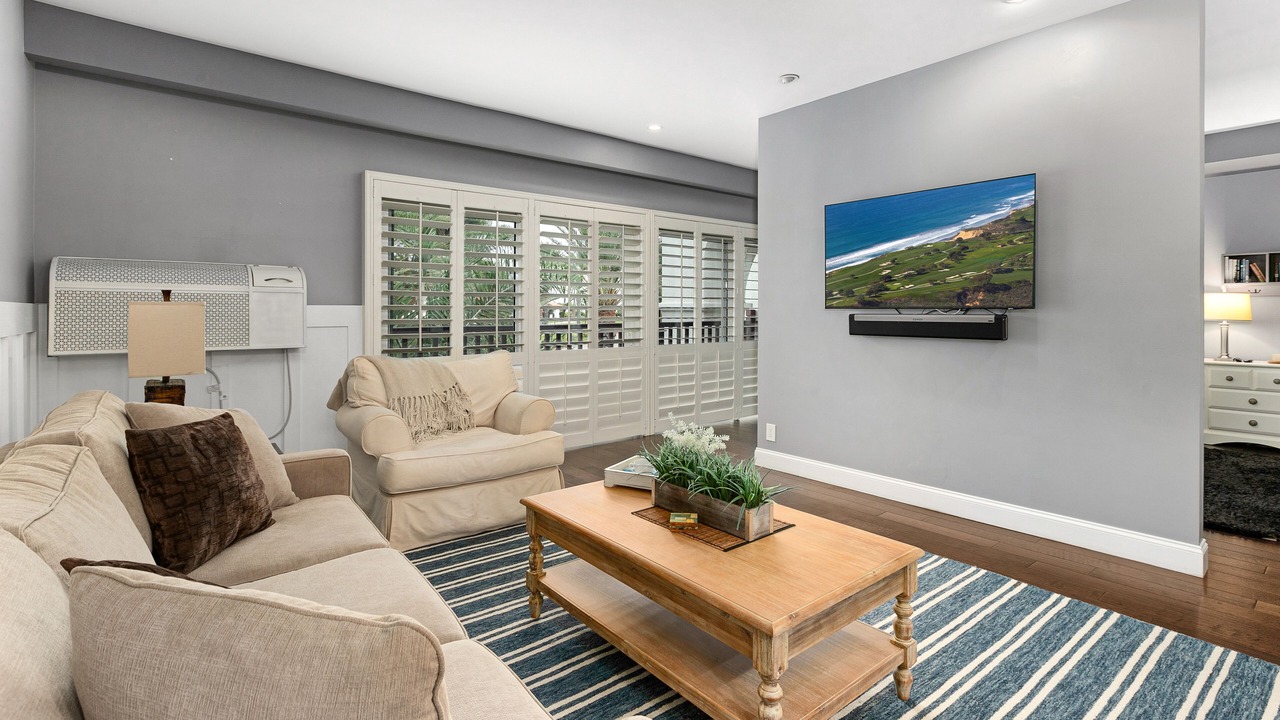 Photo of Livingroom in Carlsbad