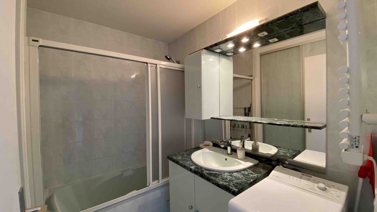 Photo of Bathroom in Saint-Jacques