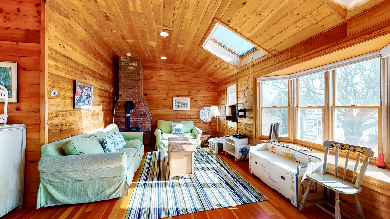 Photo of Livingroom in Dennis