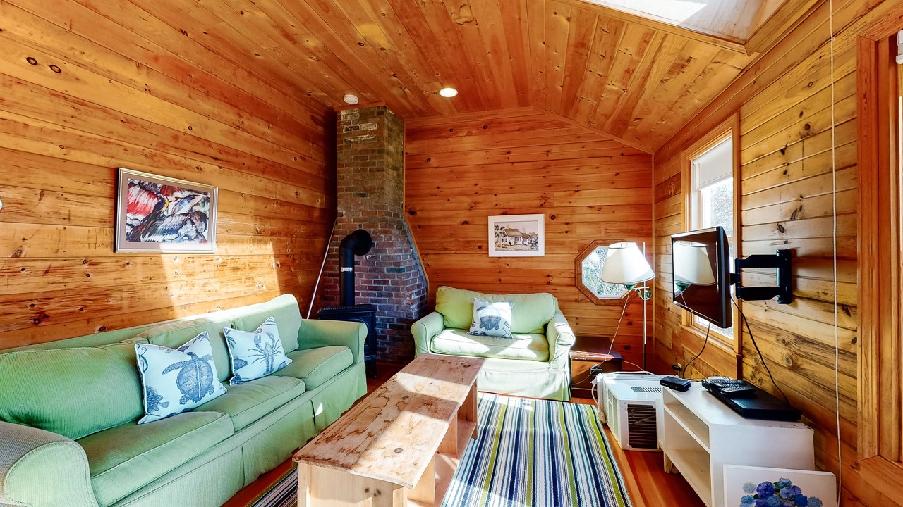 Photo of Livingroom in Dennis