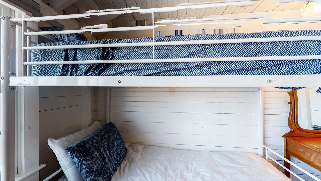 Photo of Bedroom in Dennis