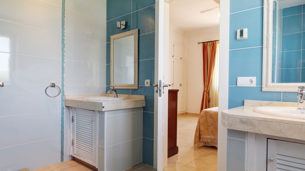 Photo of Bathroom in Alcorrin