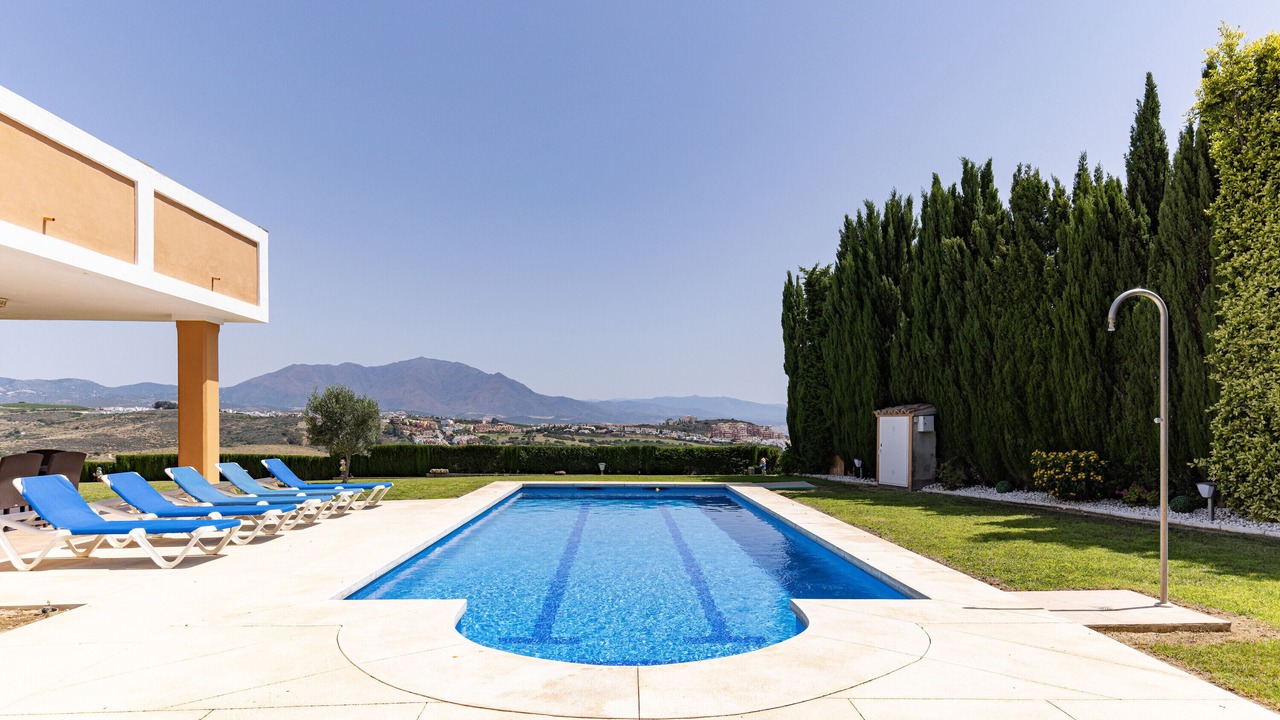 Photo of Outdoor in Alcorrin