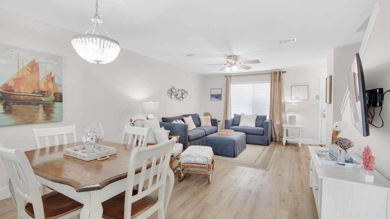 Photo of Bedroom in Miramar Beach