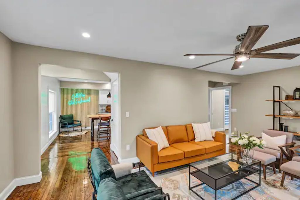 Photo of Livingroom in Bardstown