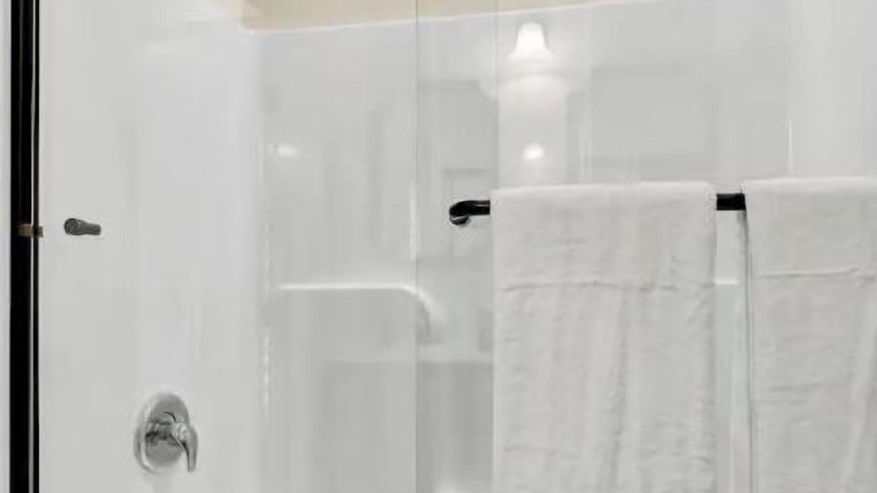 Photo of Bathroom in Bardstown
