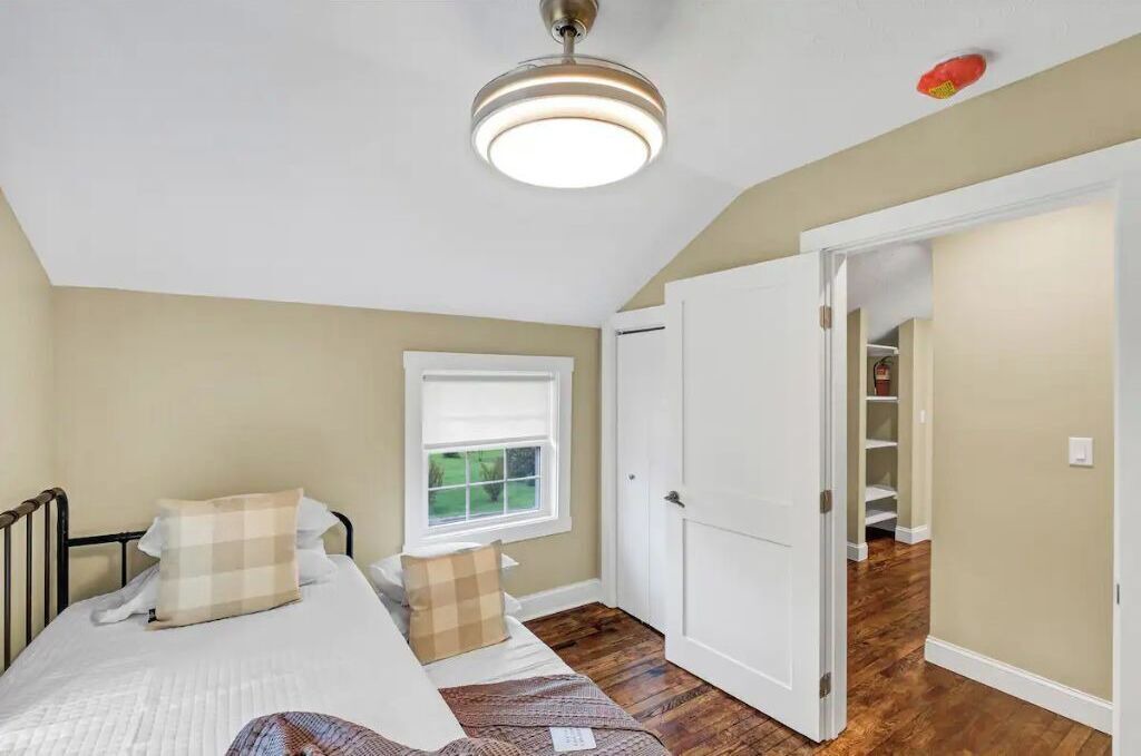 Photo of Bedroom in Bardstown