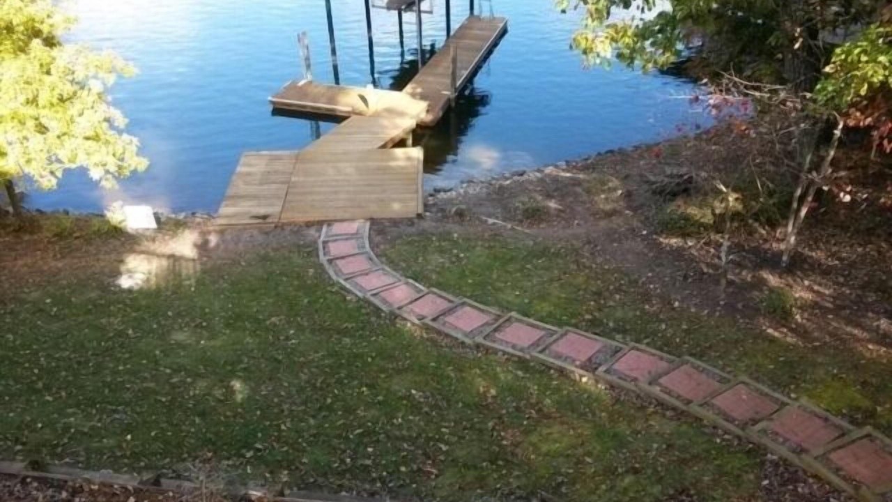 Photo of Outdoor in Smith Mountain Lake