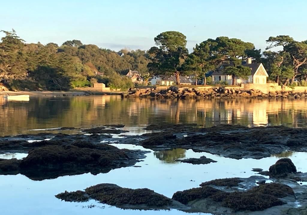 Photo of Outdoor in Cote de Granit Rose