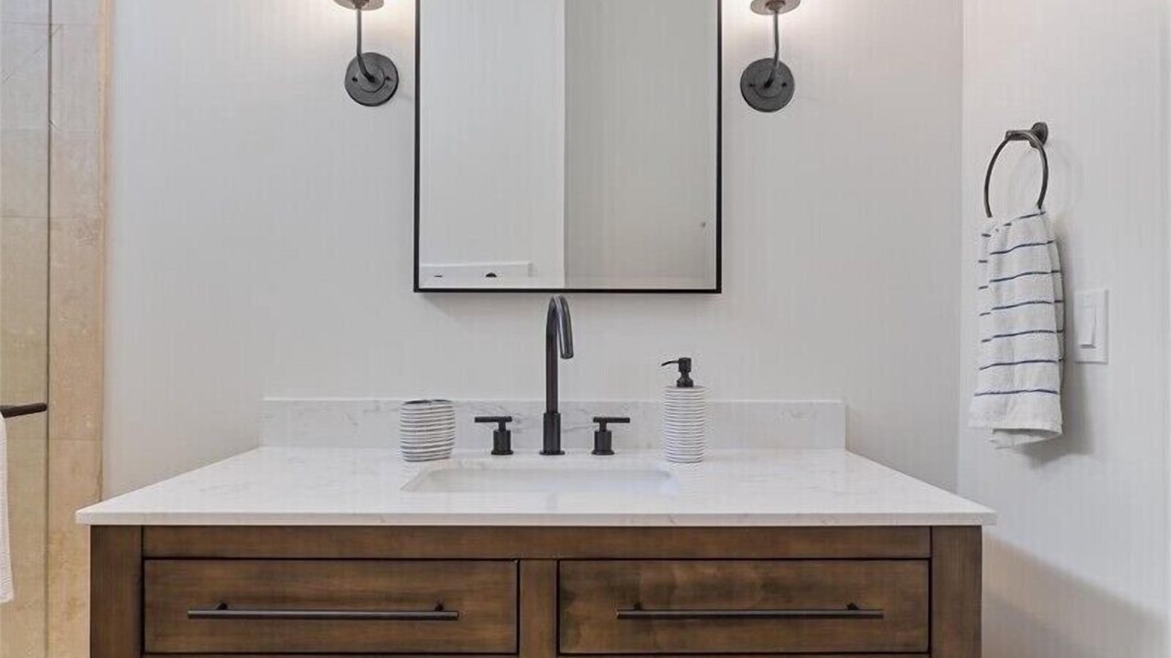 Photo of Bathroom in SeaNest Village