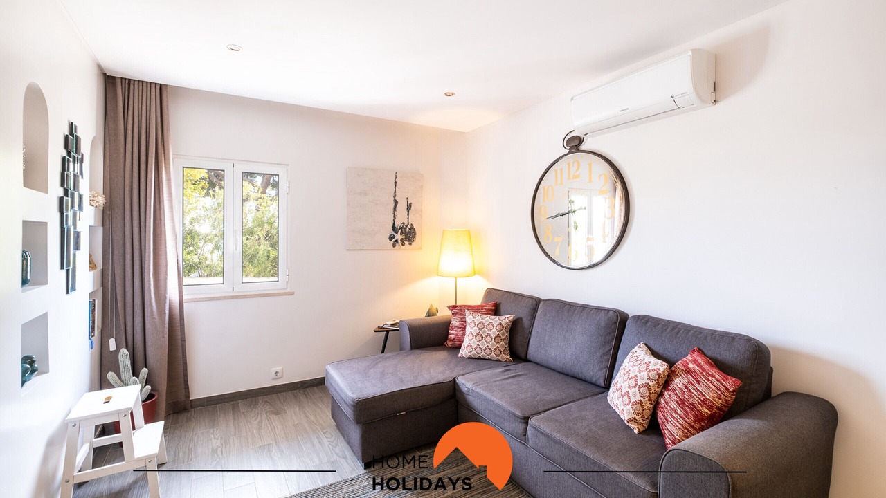 Photo of Livingroom in Oura