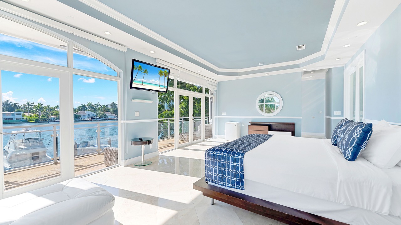 Photo of Bedroom in North Bay Village