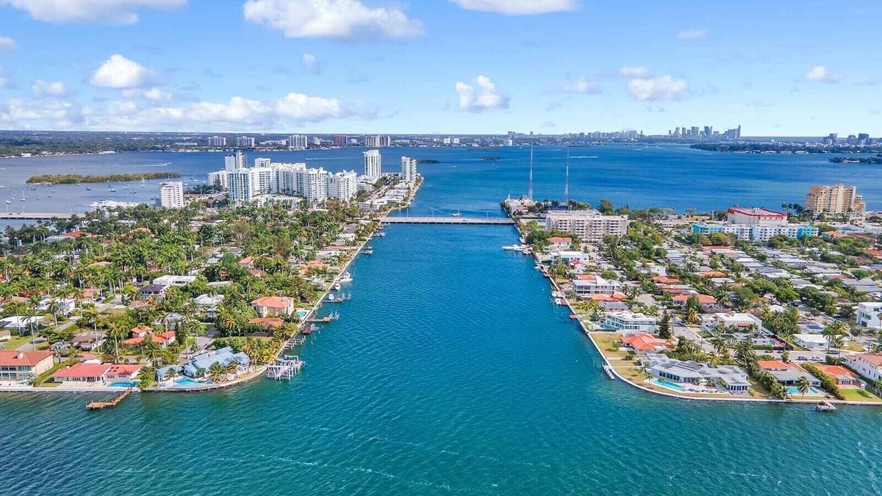 Photo of Outdoor in North Bay Village
