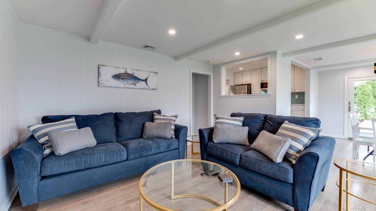 Photo of Livingroom in East Quogue