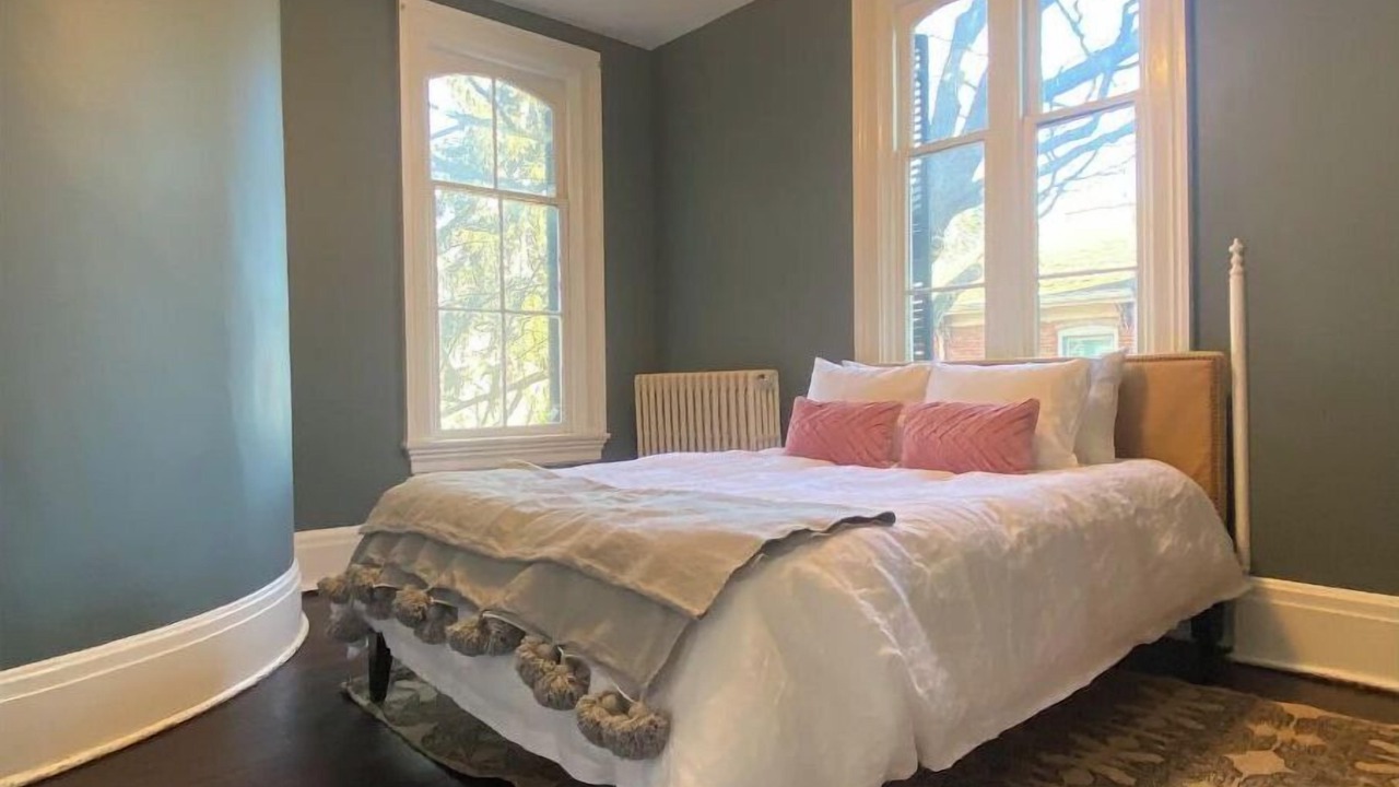 Photo of Bedroom in Niles