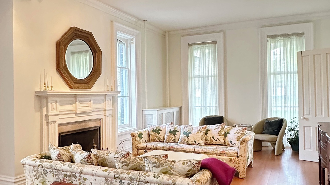 Photo of Livingroom in Niles