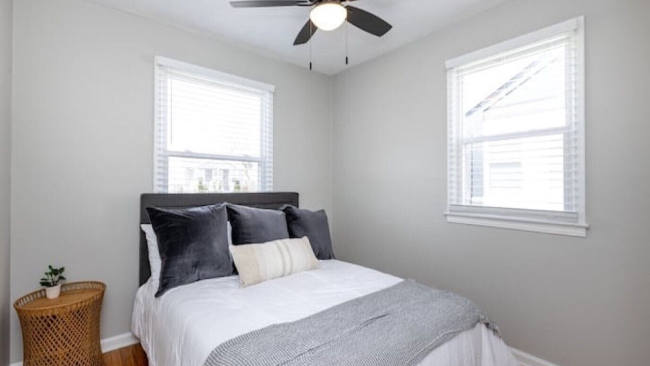 Photo of Bedroom in Speedway