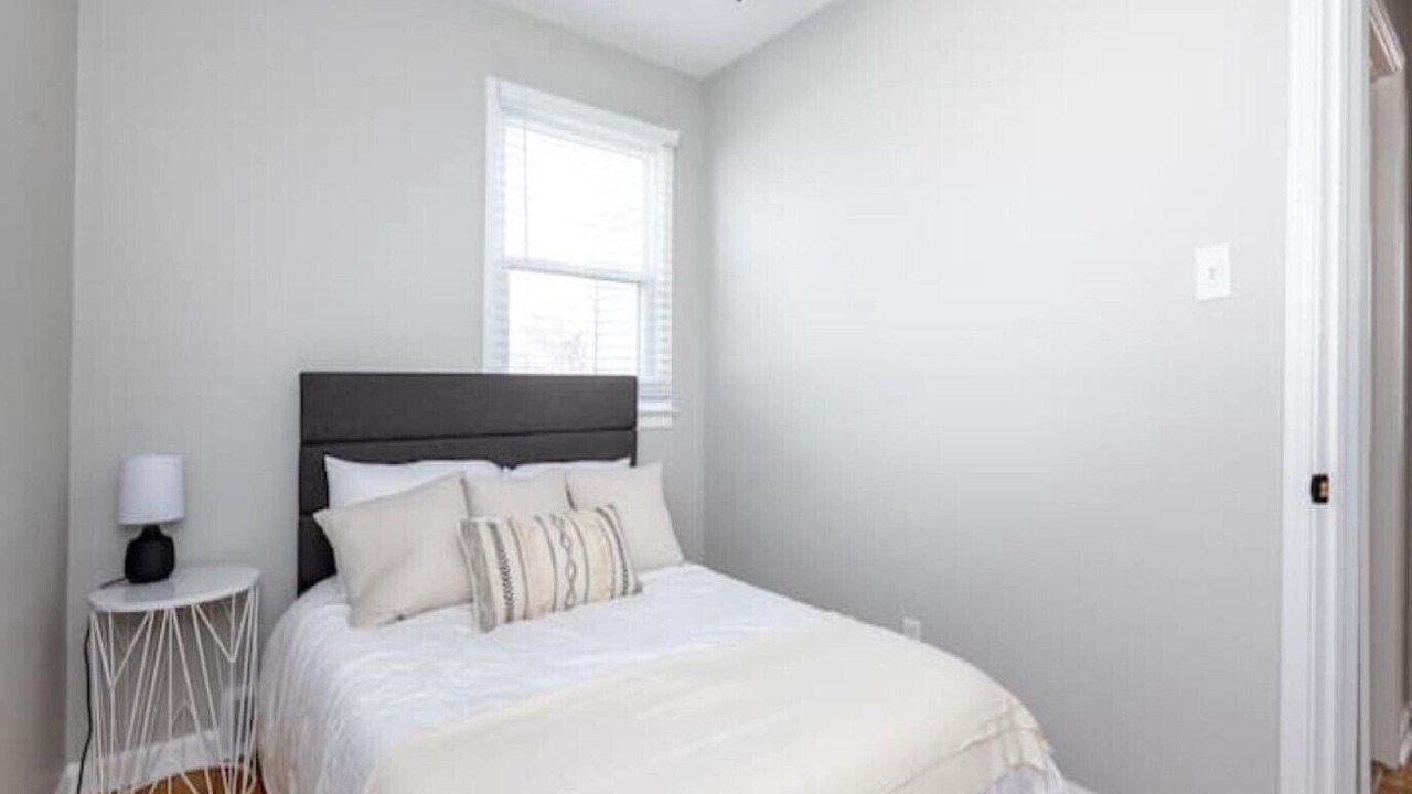 Photo of Bedroom in Speedway