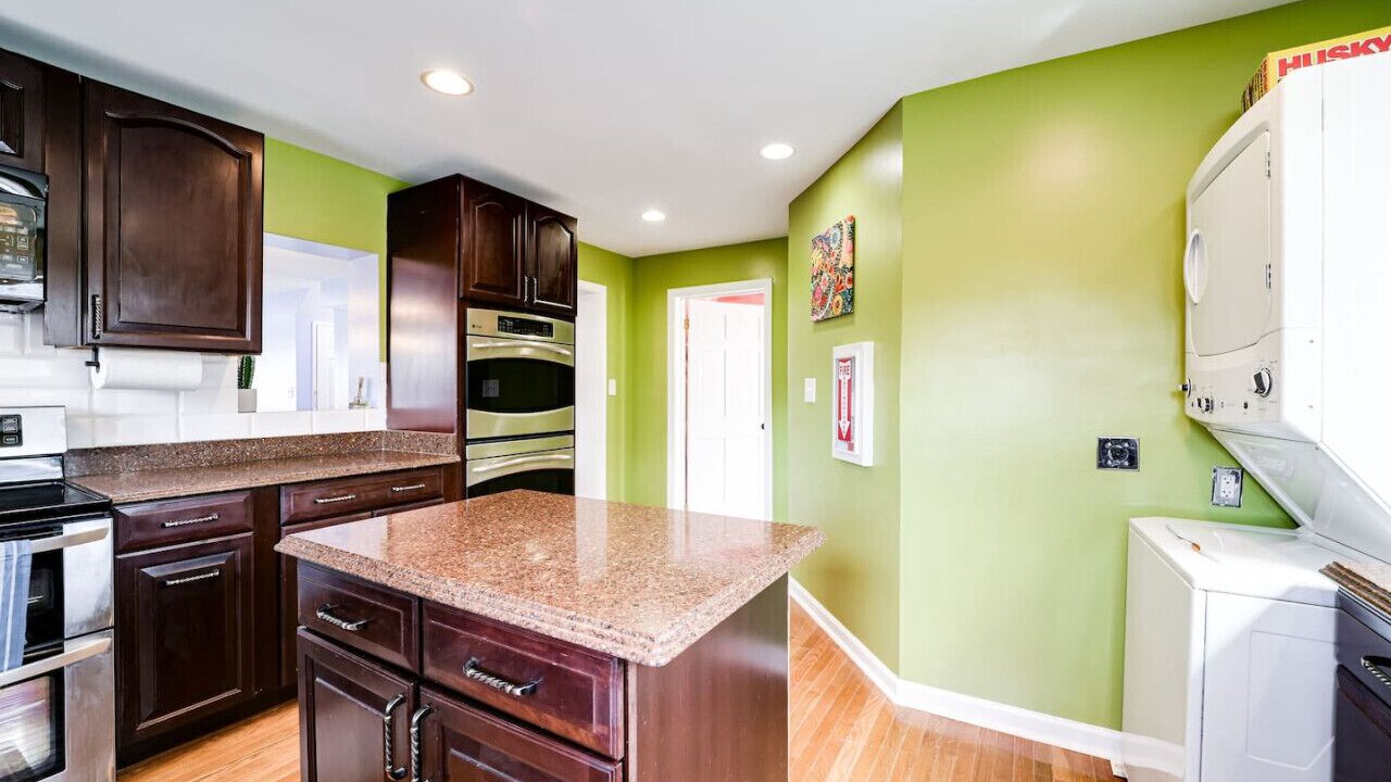 Photo of Kitchen in Seminary Hill