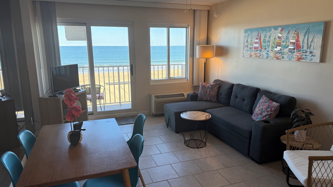 Photo of Livingroom in Dam Neck