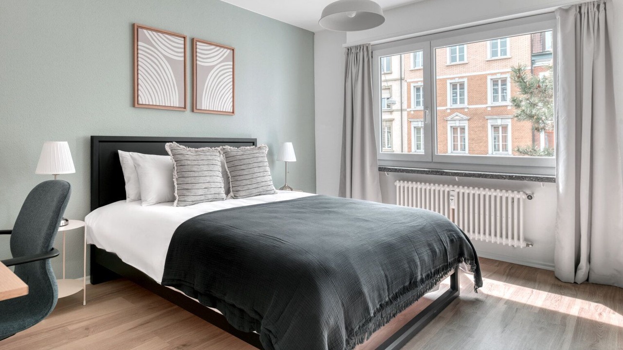 Photo of Bedroom in Iselin