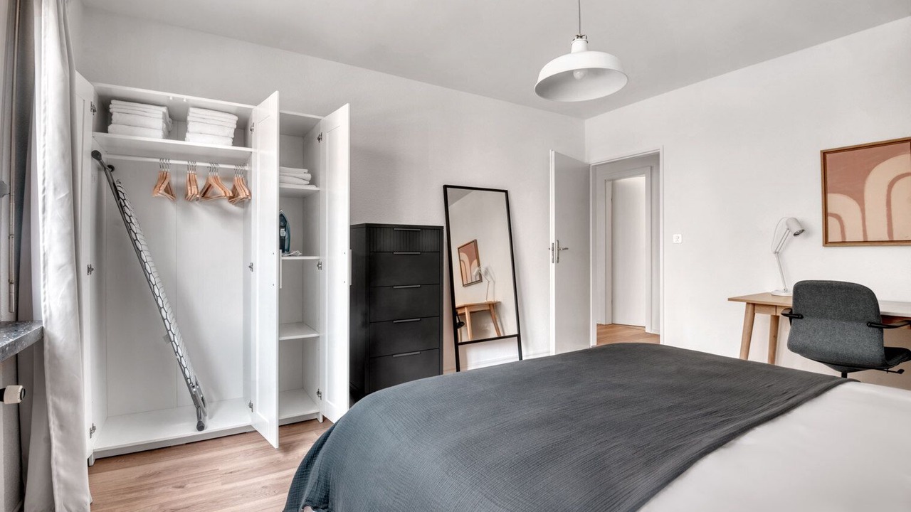 Photo of Bedroom in Iselin