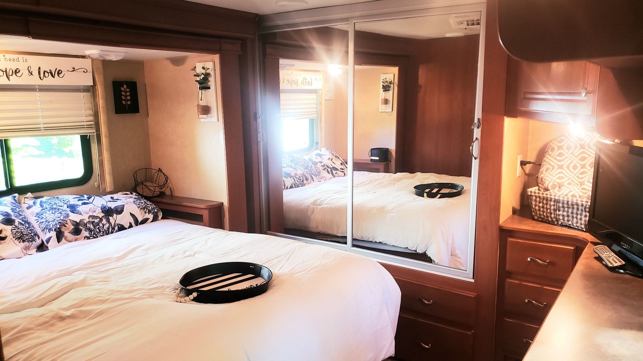 Photo of Bedroom in Calverton