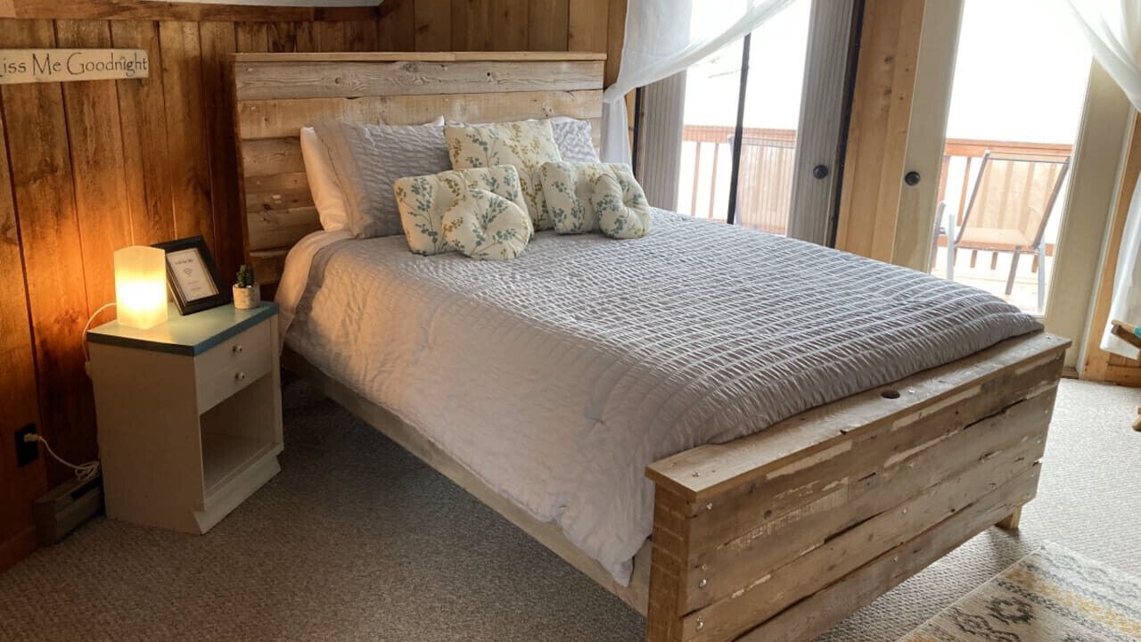 Photo of Bedroom in Burks Fork