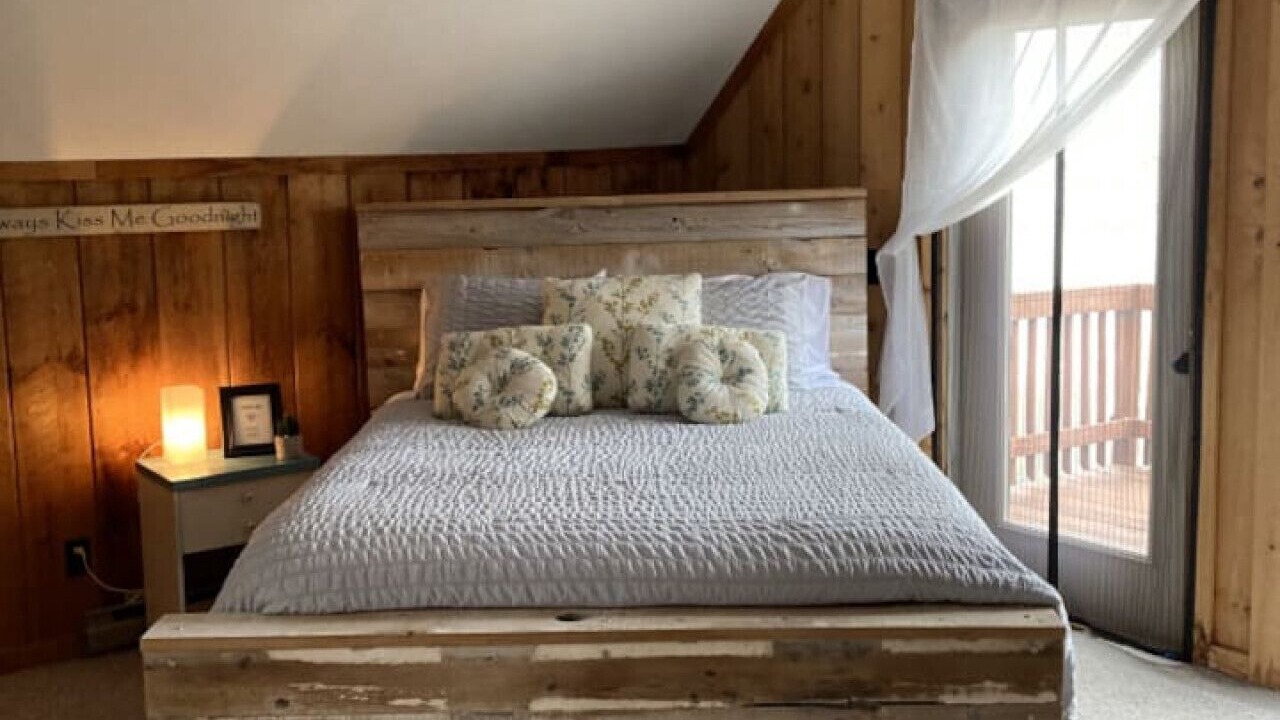 Photo of Bedroom in Burks Fork