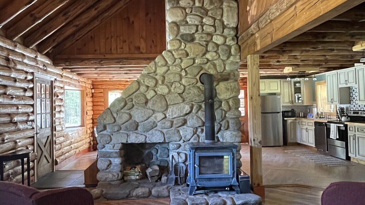 Photo of Livingroom in Saratoga Springs